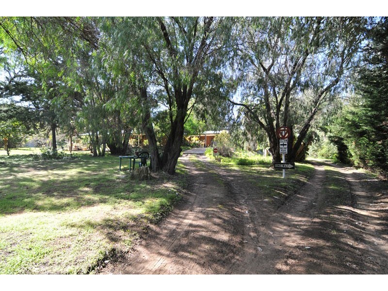 23 Raywood Road, Bouvard WA 6211