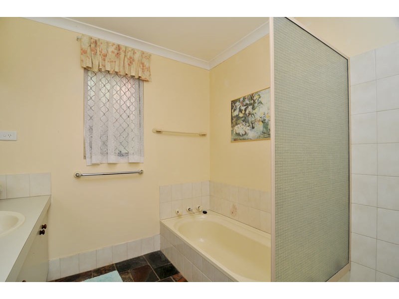 23 Raywood Road, Bouvard WA 6211