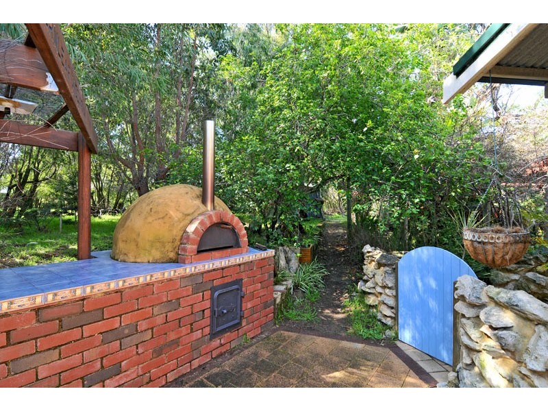 23 Raywood Road, Bouvard WA 6211