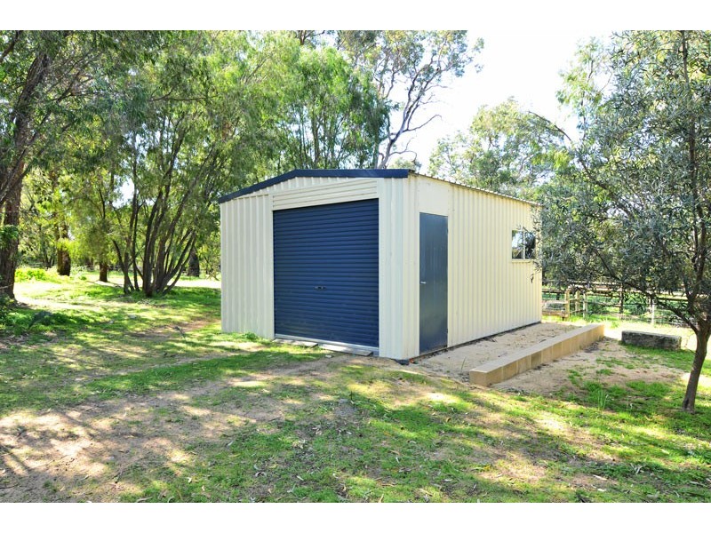 23 Raywood Road, Bouvard WA 6211