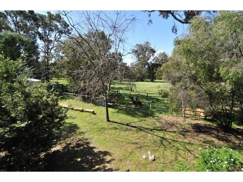 23 Raywood Road, Bouvard WA 6211