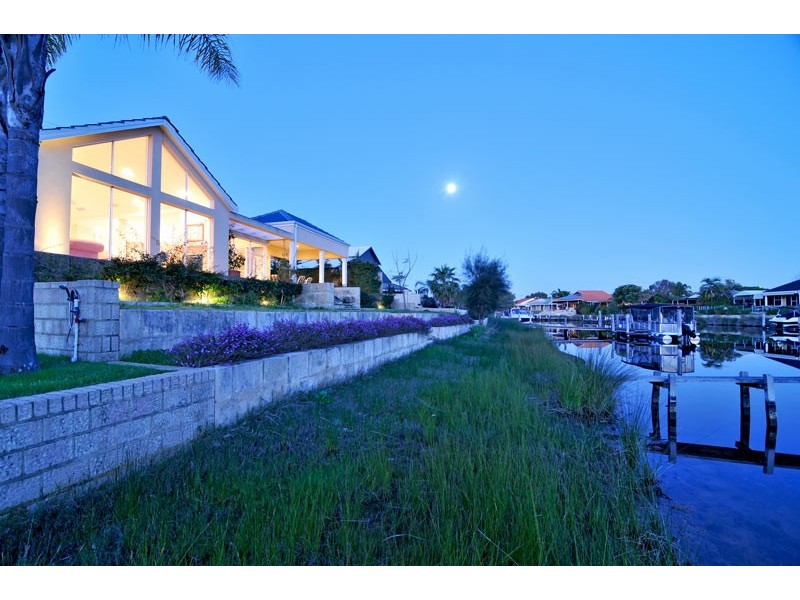 42 Banksia Terrace, South Yunderup WA 6208