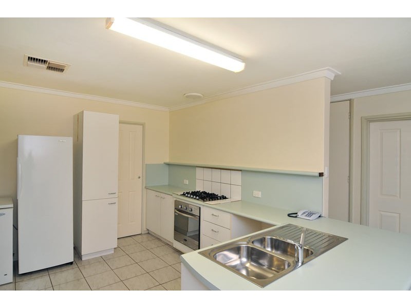 11 Balwina Road, Greenfields WA 6210