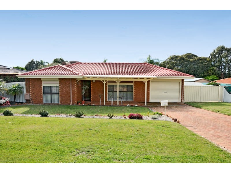 12 Honeysuckle Ramble, Halls Head WA 6210