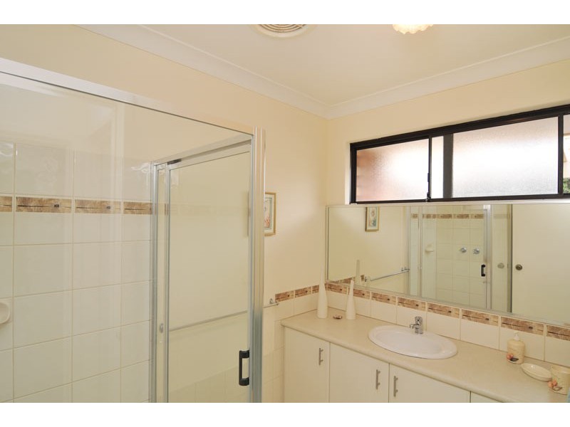 12 Honeysuckle Ramble, Halls Head WA 6210