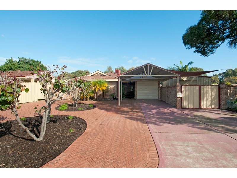 32 Fairway Crescent, Meadow Springs WA 6210