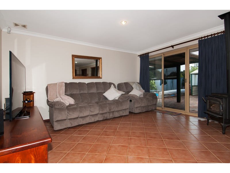 32 Fairway Crescent, Meadow Springs WA 6210