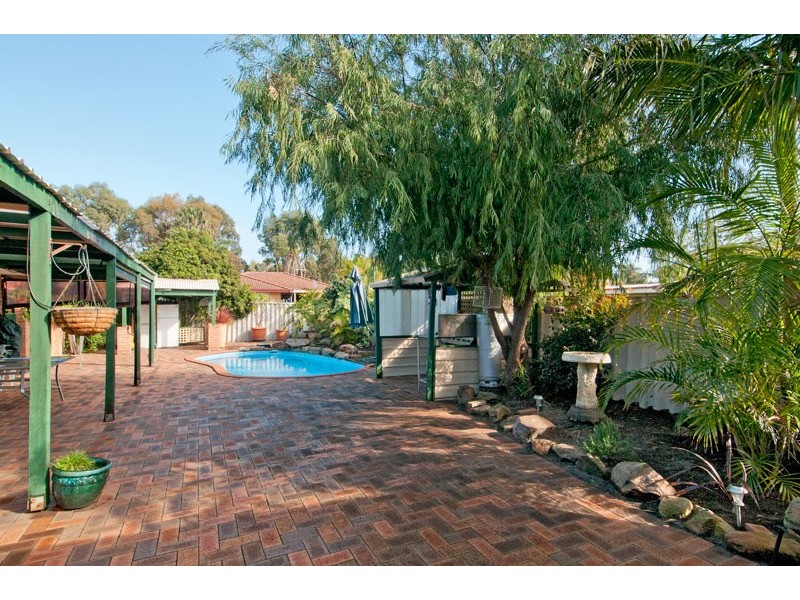 32 Fairway Crescent, Meadow Springs WA 6210