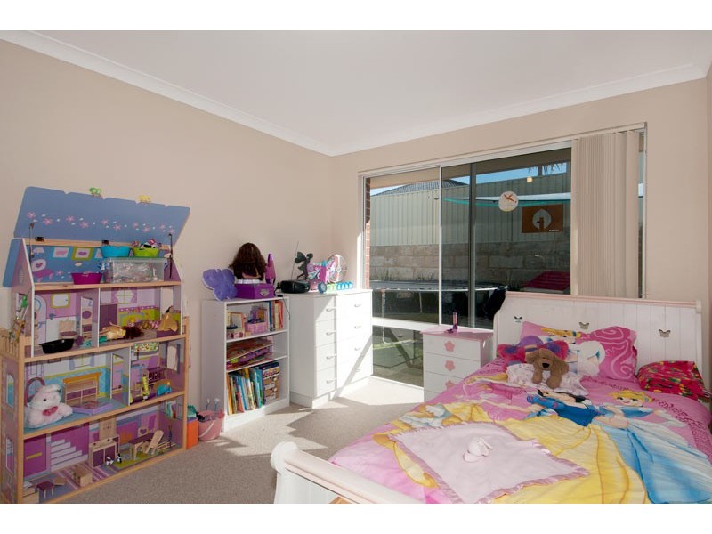 13 Myalla Pass, Lakelands WA 6180