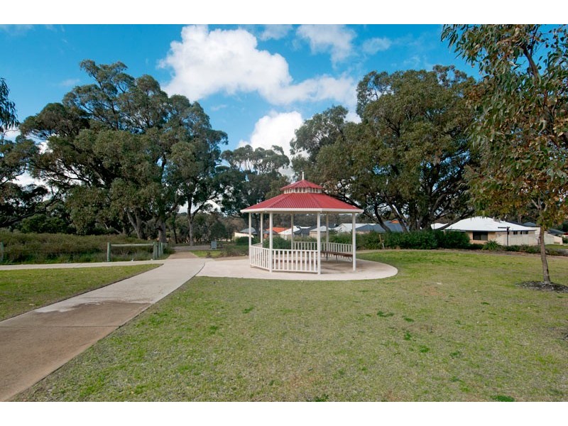 13 Myalla Pass, Lakelands WA 6180
