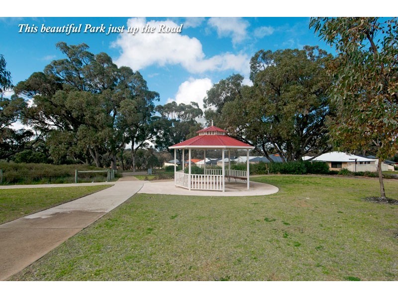 13 Myalla Pass, Lakelands WA 6180