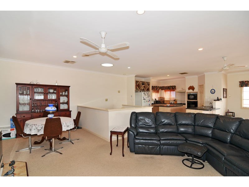7 Carabeen Place, Halls Head WA 6210