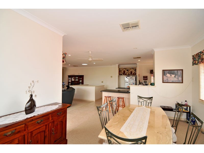 7 Carabeen Place, Halls Head WA 6210