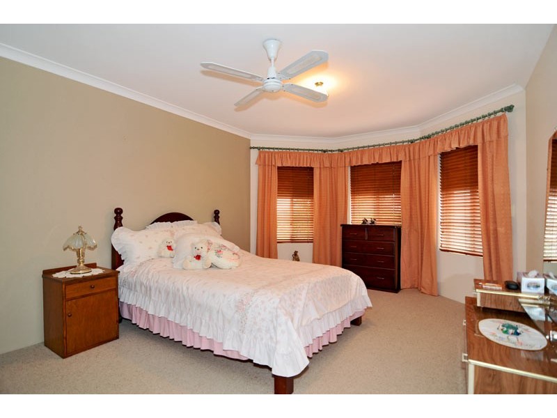 7 Carabeen Place, Halls Head WA 6210