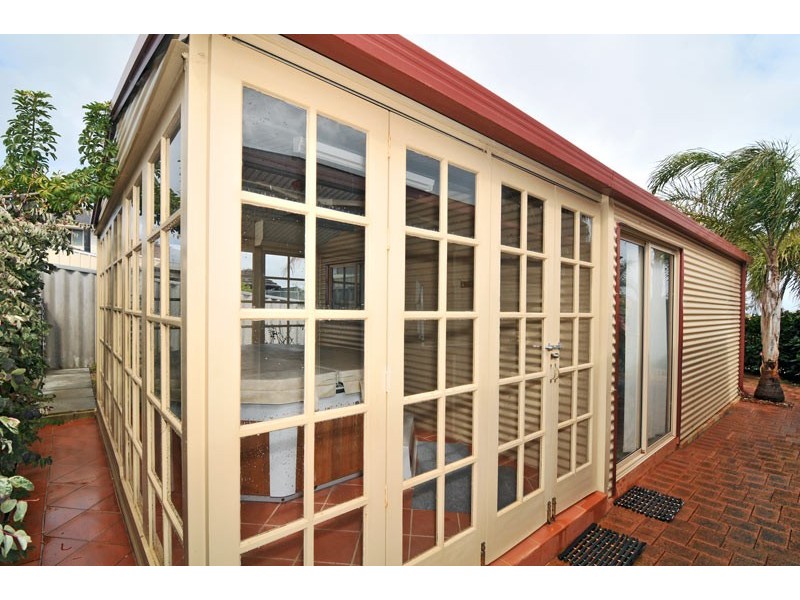 7 Carabeen Place, Halls Head WA 6210