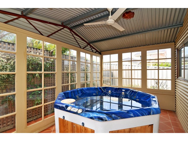 7 Carabeen Place, Halls Head WA 6210