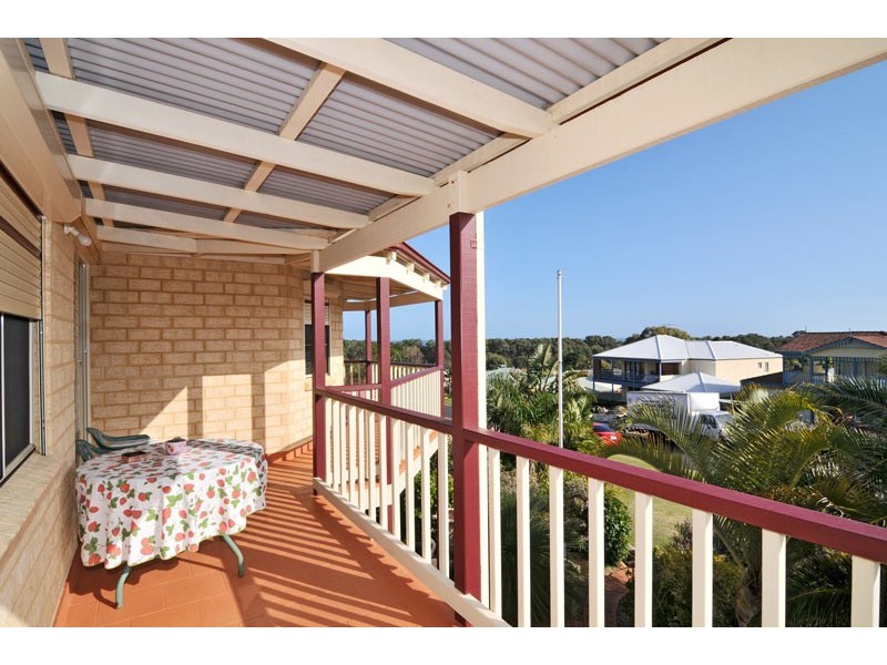 7 Carabeen Place, Halls Head WA 6210