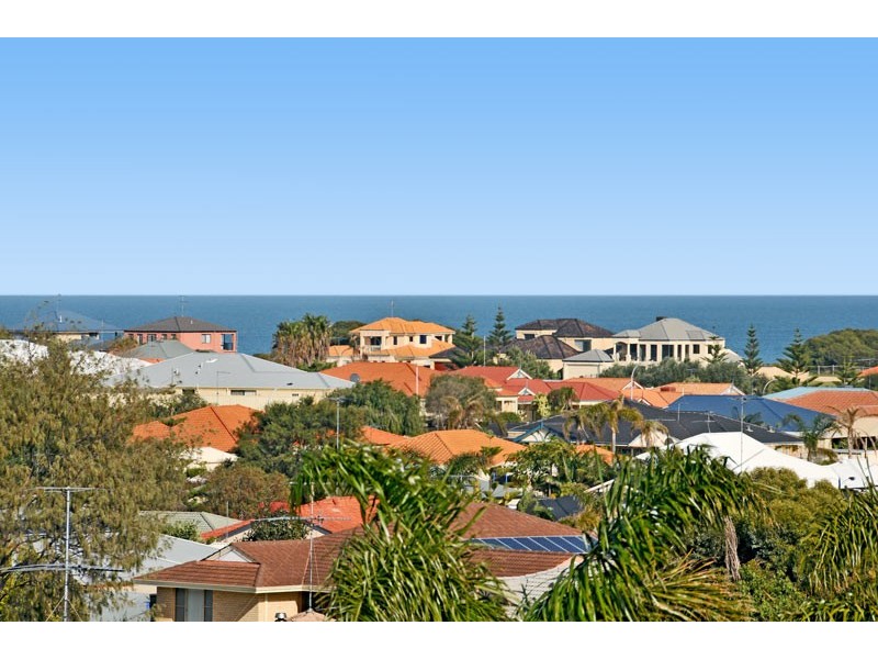 7 Carabeen Place, Halls Head WA 6210