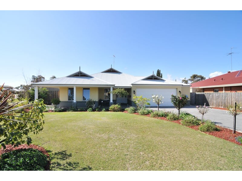 5 Riverina Avenue, Placid Waters, Coodanup WA 6210