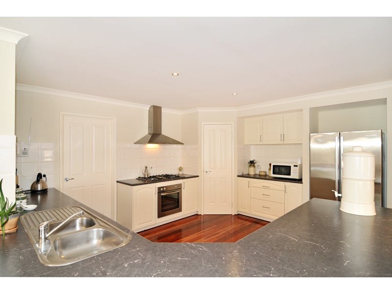 5 Riverina Avenue, Placid Waters, Coodanup WA 6210