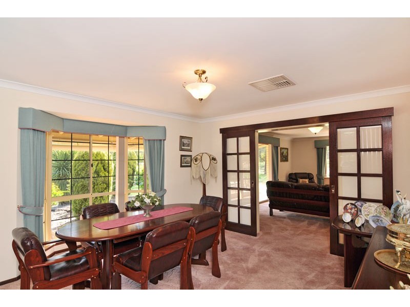 4 White Hill Road, Bouvard WA 6211