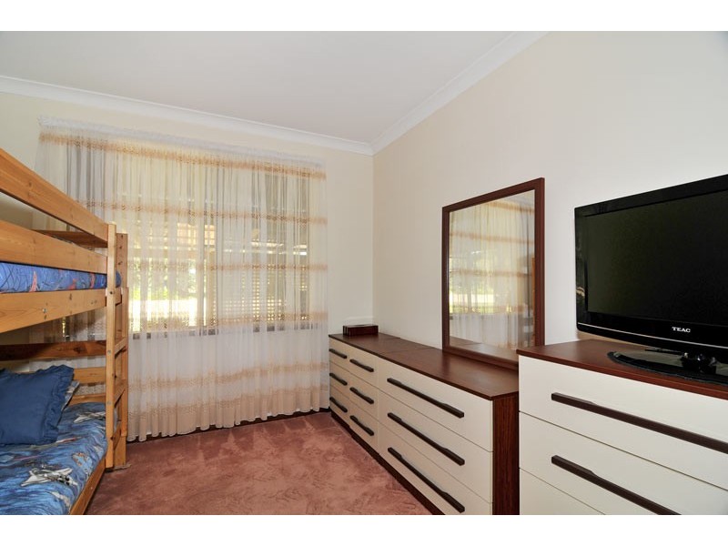 4 White Hill Road, Bouvard WA 6211