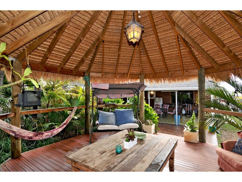 4 McMahon Court, Halls Head WA 6210