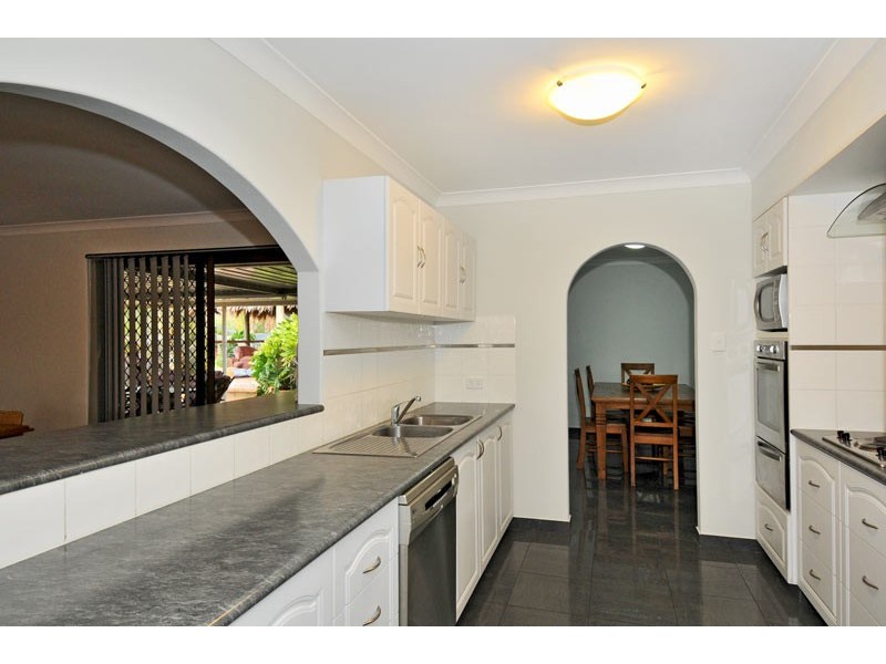 4 McMahon Court, Halls Head WA 6210