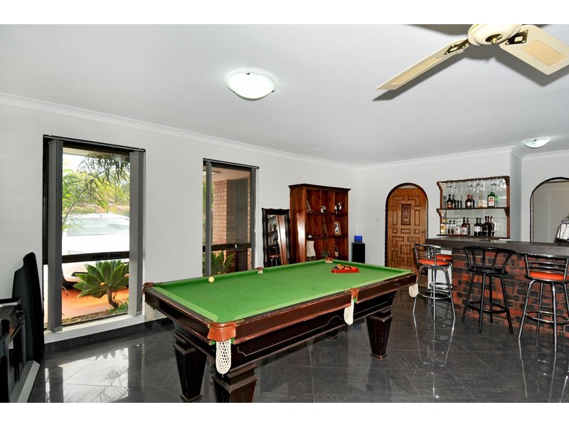 4 McMahon Court, Halls Head WA 6210