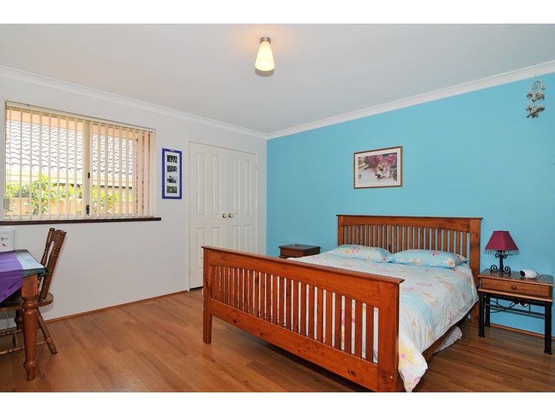 6 Brouwer Trail, Dudley Park WA 6210