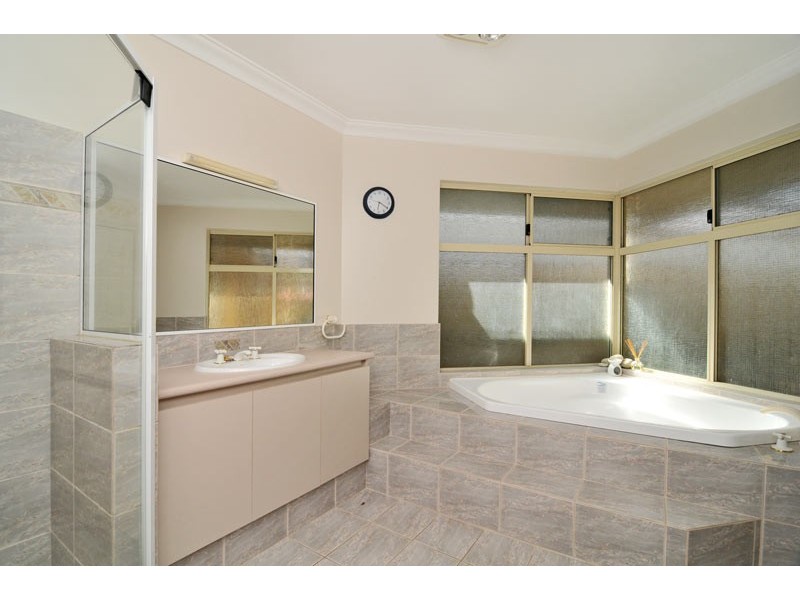 18 Heron Place, South Yunderup WA 6208