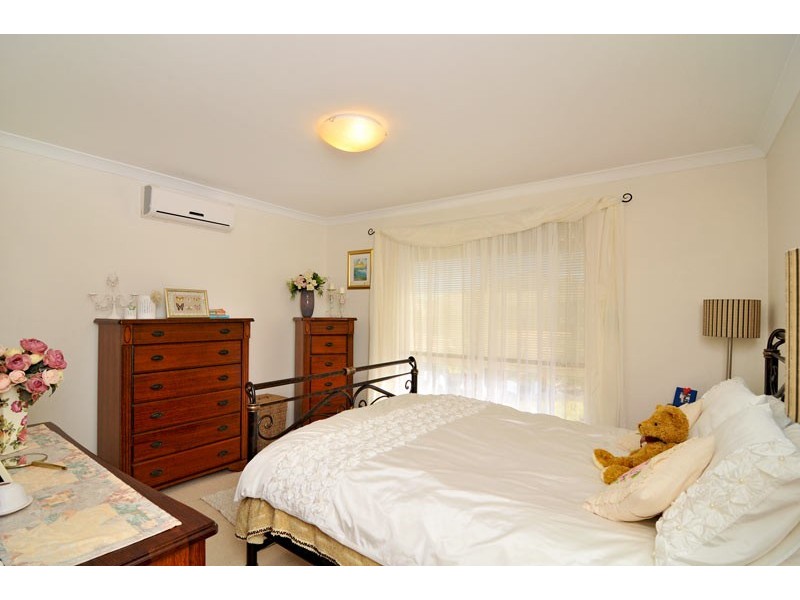 6 Dowerin Circuit, Lakelands WA 6180