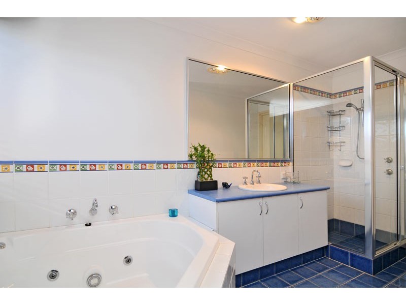 8 Nettle Place, Halls Head WA 6210