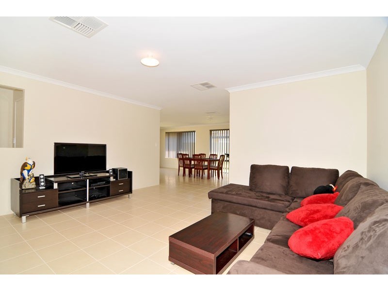 98 Yindana Boulevard, Lakelands WA 6180