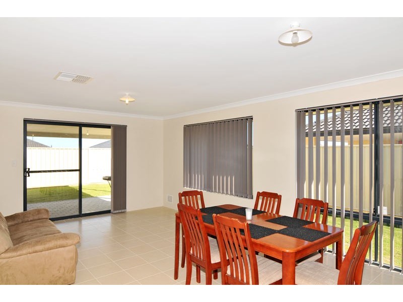 98 Yindana Boulevard, Lakelands WA 6180