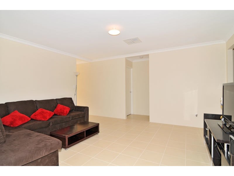 98 Yindana Boulevard, Lakelands WA 6180