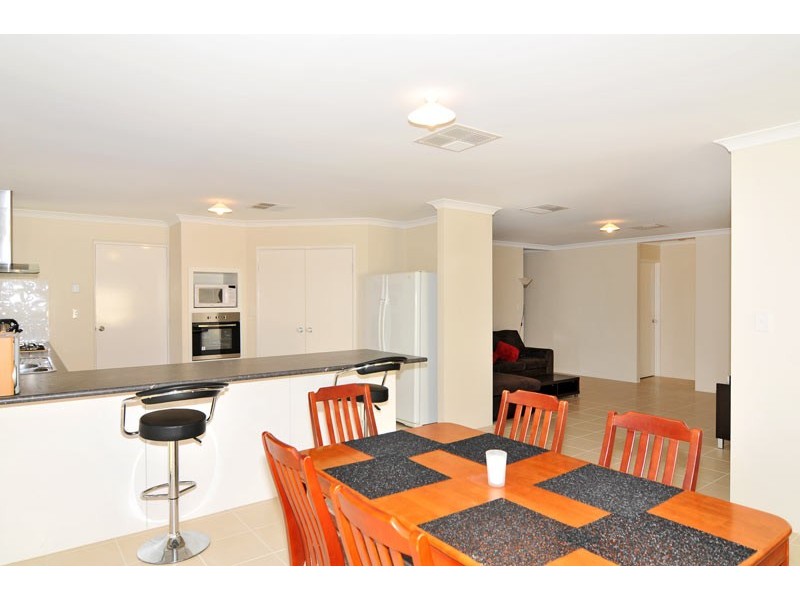 98 Yindana Boulevard, Lakelands WA 6180