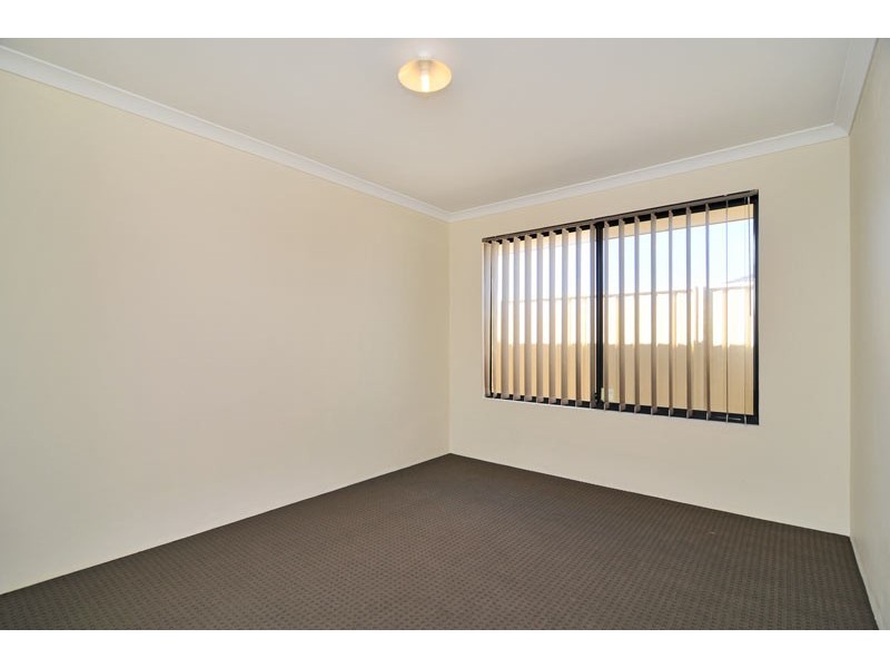 98 Yindana Boulevard, Lakelands WA 6180