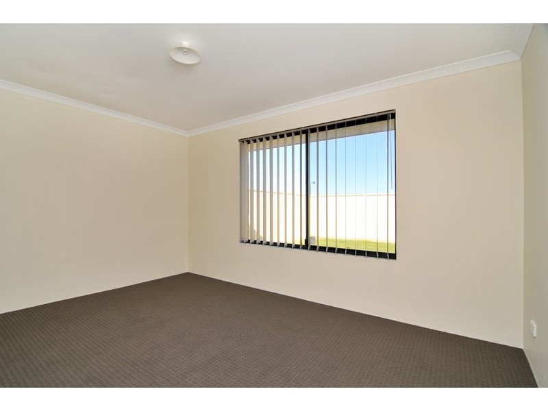 98 Yindana Boulevard, Lakelands WA 6180