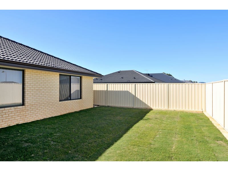 98 Yindana Boulevard, Lakelands WA 6180