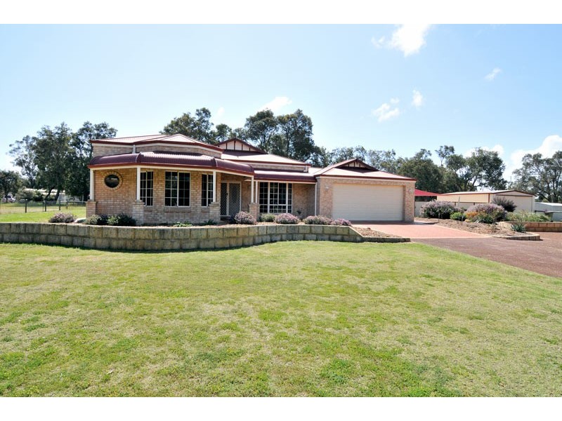 44 Peaceful Waters Drive, Barragup WA 6209
