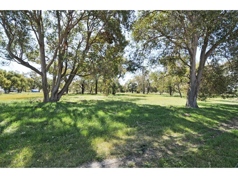 44 Peaceful Waters Drive, Barragup WA 6209