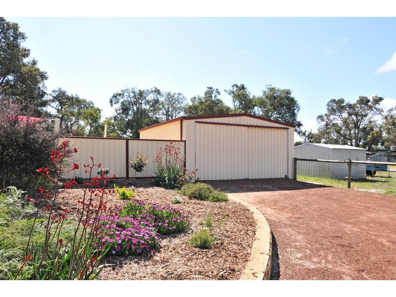 44 Peaceful Waters Drive, Barragup WA 6209