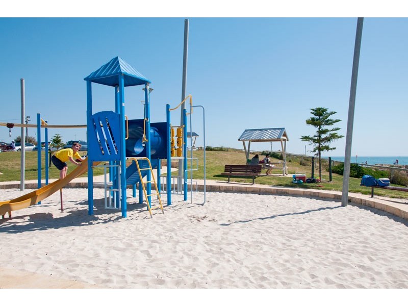 14 Nestor Way, Silver Sands WA 6210