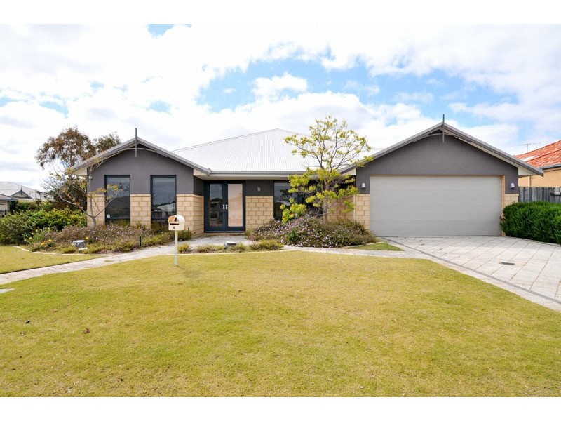 6 Cohen Vista, Lakelands WA 6180