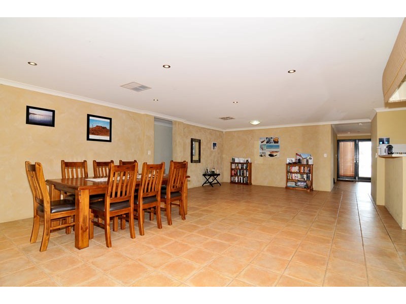 6 Cohen Vista, Lakelands WA 6180