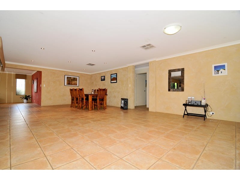 6 Cohen Vista, Lakelands WA 6180