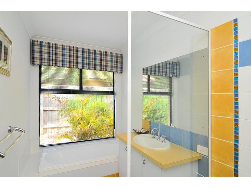 6 Cohen Vista, Lakelands WA 6180