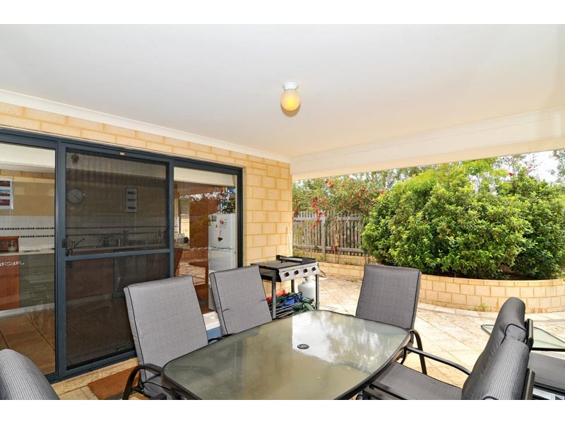 6 Cohen Vista, Lakelands WA 6180