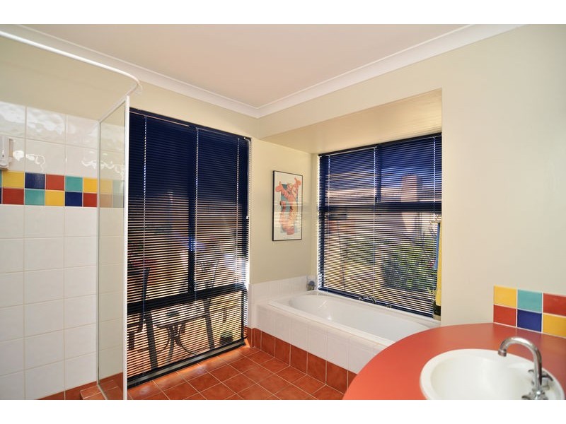 27 Darwin Terrace, Dudley Park WA 6210